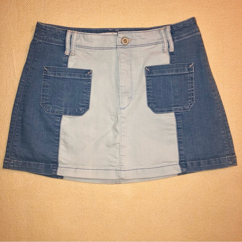 Hollister Two-Tone Denim Mini Skirt w/ Pockets Size 3